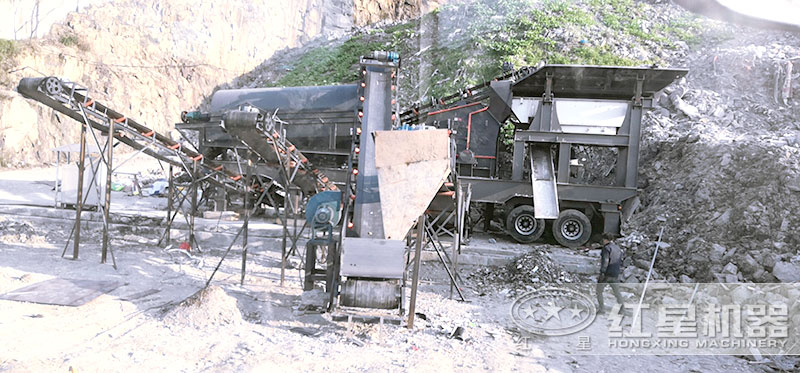 大型車(chē)載移動(dòng)式粉石機(jī)搭載反擊破碎機(jī)