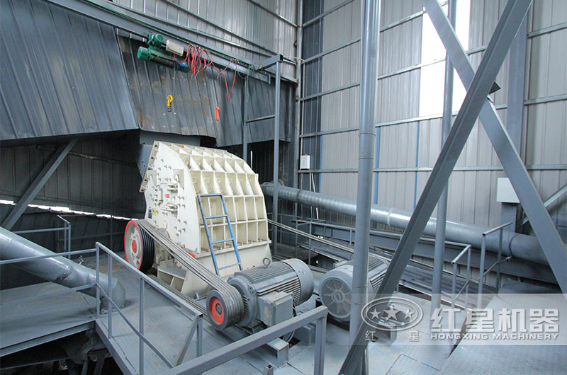 登封砂石加工廠車間重錘式破碎機(jī)