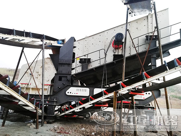 670t/h砂石HD反擊碎石機(jī)_破碎機(jī)現(xiàn)場(chǎng)作業(yè)圖