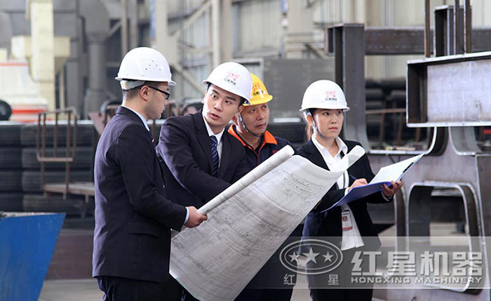 紅星技術(shù)顧問車間現(xiàn)場指導