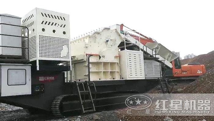 履帶移動破碎機(jī)搭載細(xì)碎機(jī)